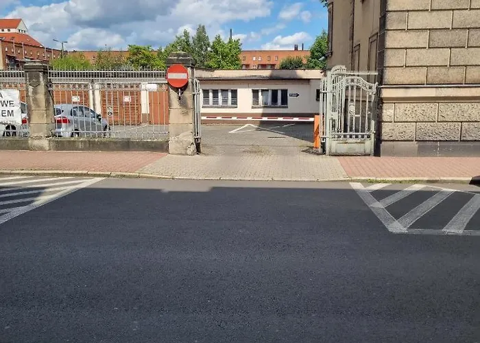 Apartment Skarbowa 1a *